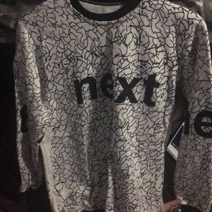 Black white sweatshirt